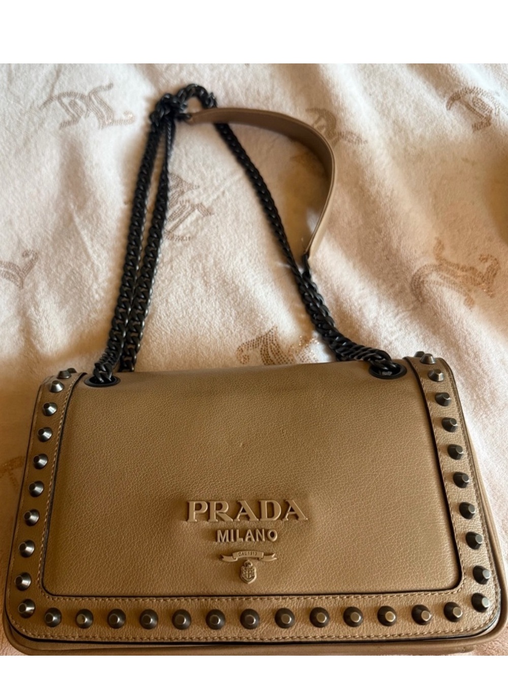 PRADA PATTINA GLACE STUDDED BAG CALFSKIN BEIGE /BLACK HARDWARE